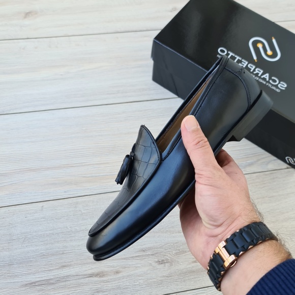 Black Croco Leather Loafers - Picture 4 of 5